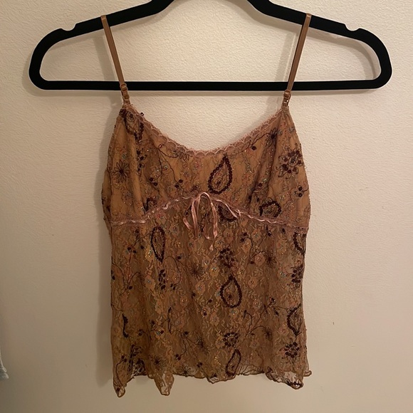 Very cute tank top 🤎 - Picture 1 of 6